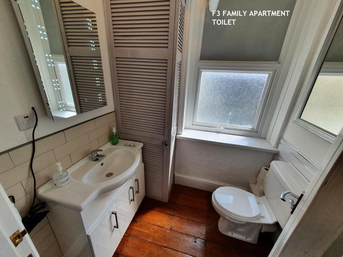 F3 2 Bedroomed Town House - Free Parking - Super 150 Mbps Wifi Near Gavin N Stacey Film House - 1 Free Dog Allowed Barry Bagian luar foto