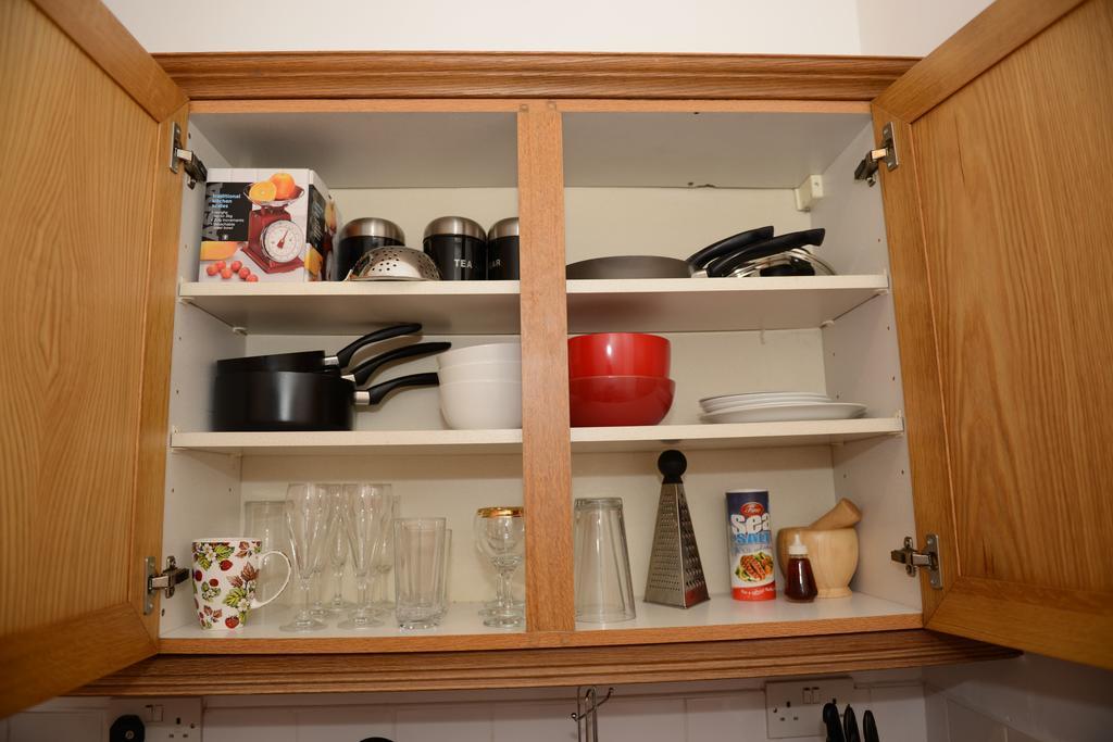 F3 2 Bedroomed Town House - Free Parking - Super 150 Mbps Wifi Near Gavin N Stacey Film House - 1 Free Dog Allowed Barry Ruang foto