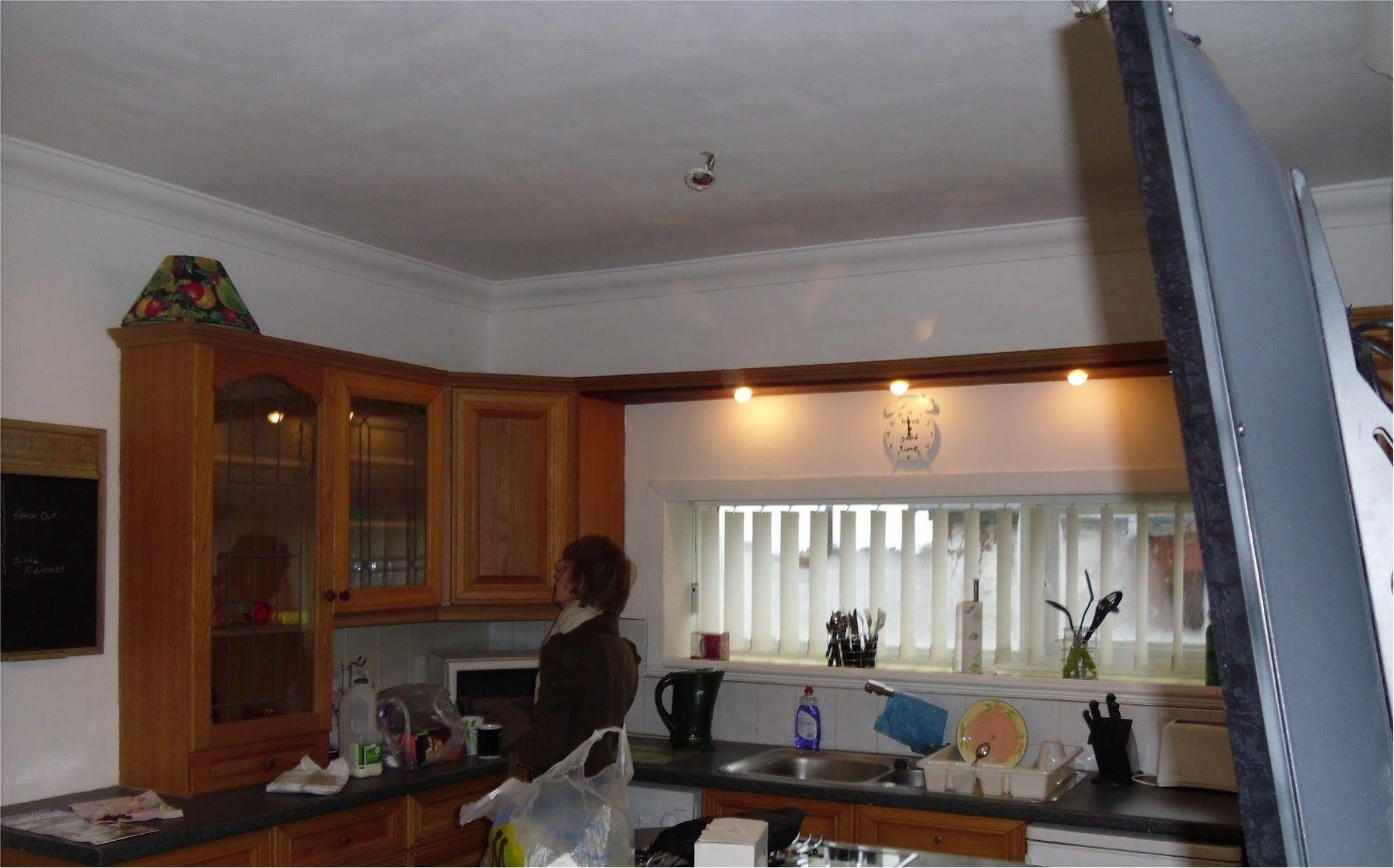 F3 2 Bedroomed Town House - Free Parking - Super 150 Mbps Wifi Near Gavin N Stacey Film House - 1 Free Dog Allowed Barry Bagian luar foto