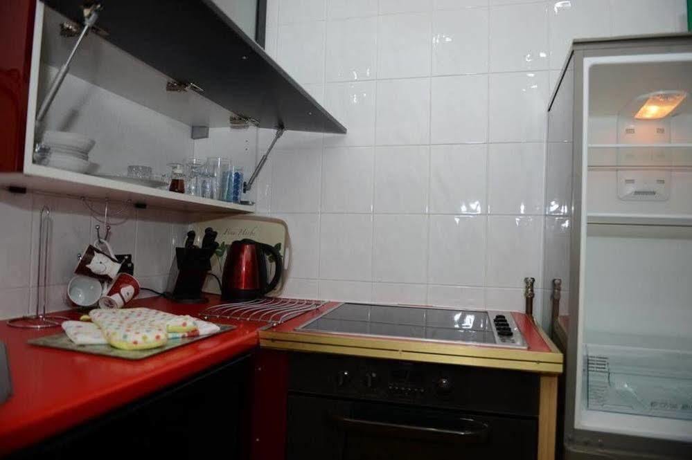 F3 2 Bedroomed Town House - Free Parking - Super 150 Mbps Wifi Near Gavin N Stacey Film House - 1 Free Dog Allowed Barry Bagian luar foto